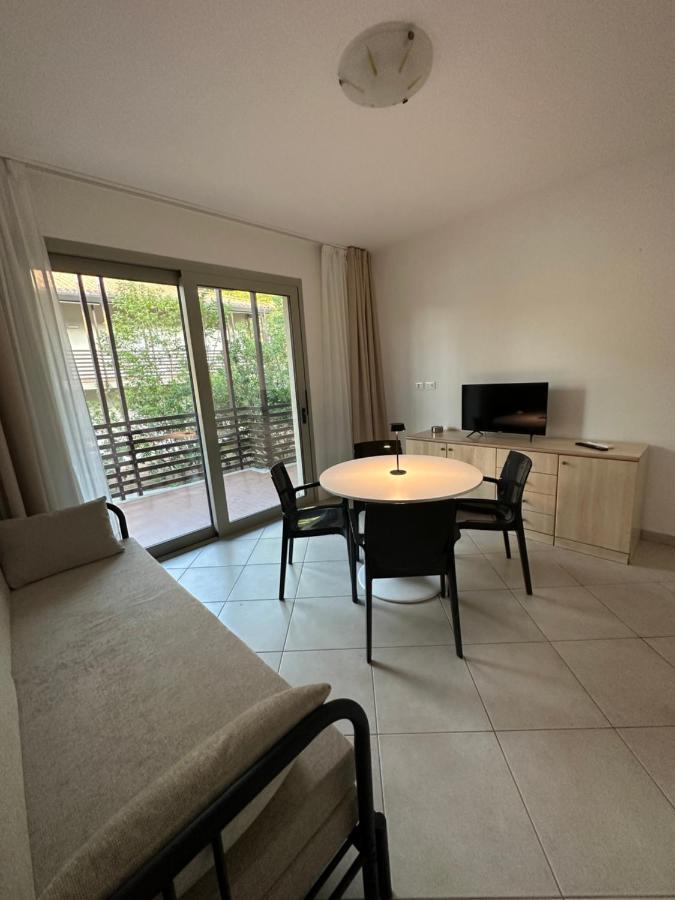 Prassitele Apartments リニャーノ・サッビアドーロ エクステリア 写真