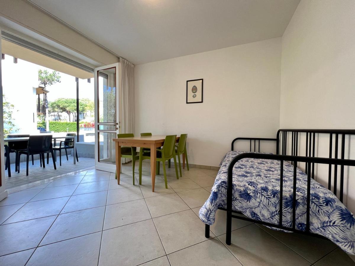Prassitele Apartments リニャーノ・サッビアドーロ エクステリア 写真