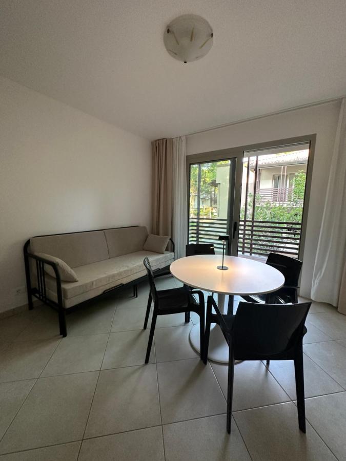 Prassitele Apartments リニャーノ・サッビアドーロ エクステリア 写真