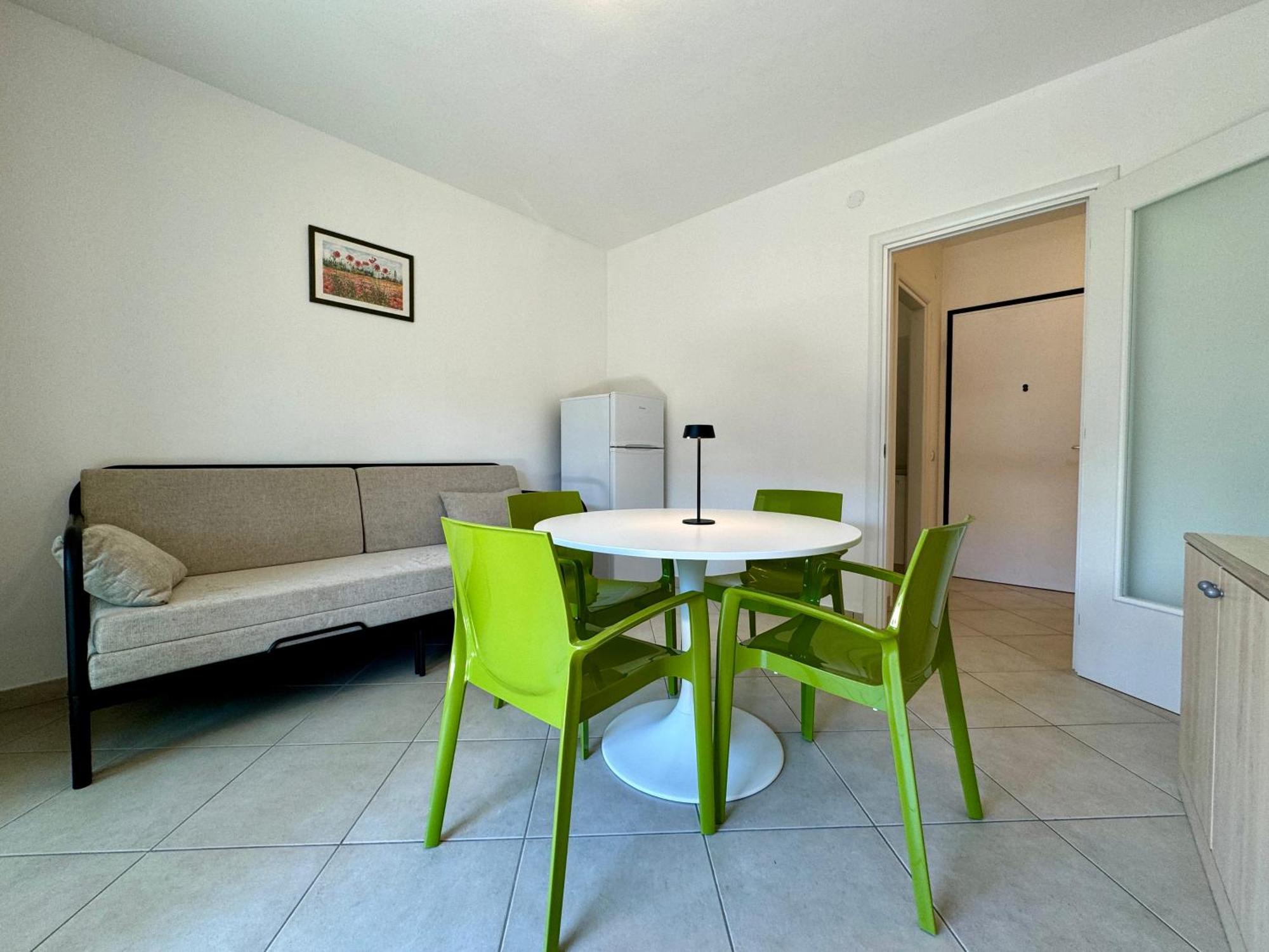 Prassitele Apartments リニャーノ・サッビアドーロ エクステリア 写真