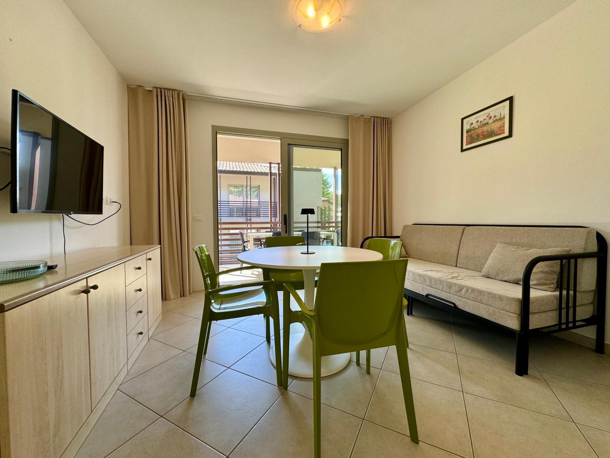 Prassitele Apartments リニャーノ・サッビアドーロ エクステリア 写真